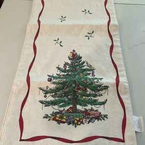 Spode Christmas Tree Table Runner - Red, Green, White damask - approx 13x68
